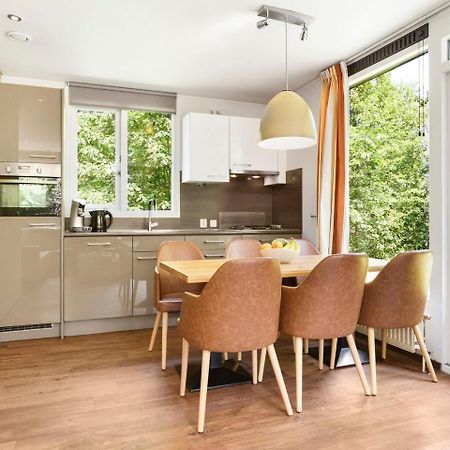 Luxury 4-Person Bungalow In The Holiday Park Landal Twenhaarsveld Хльтен Экстерьер фото