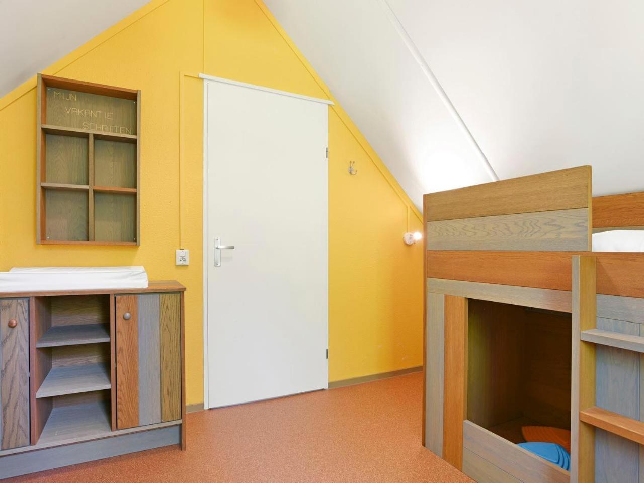 Luxury 4-Person Bungalow In The Holiday Park Landal Twenhaarsveld Хльтен Экстерьер фото